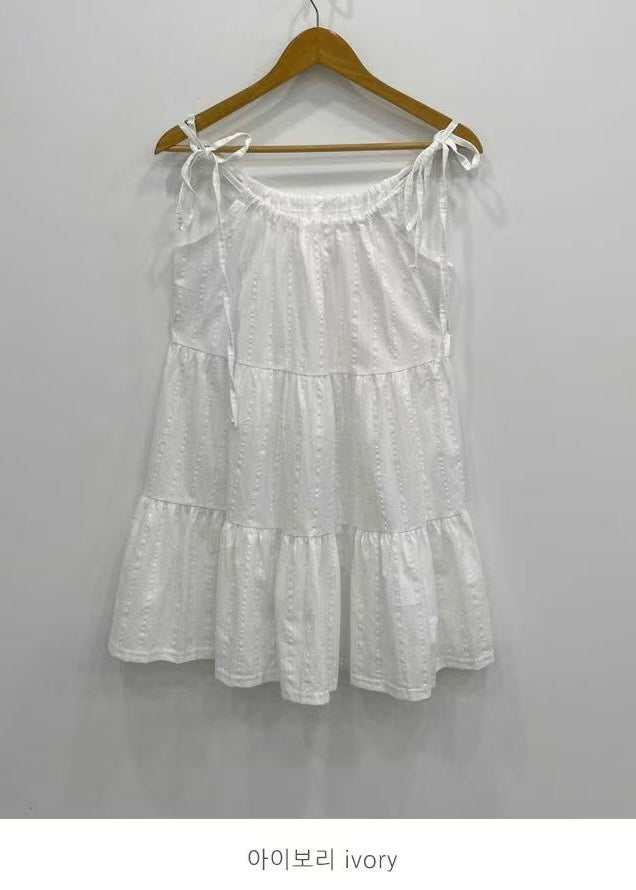 creme dress🧂heily picks