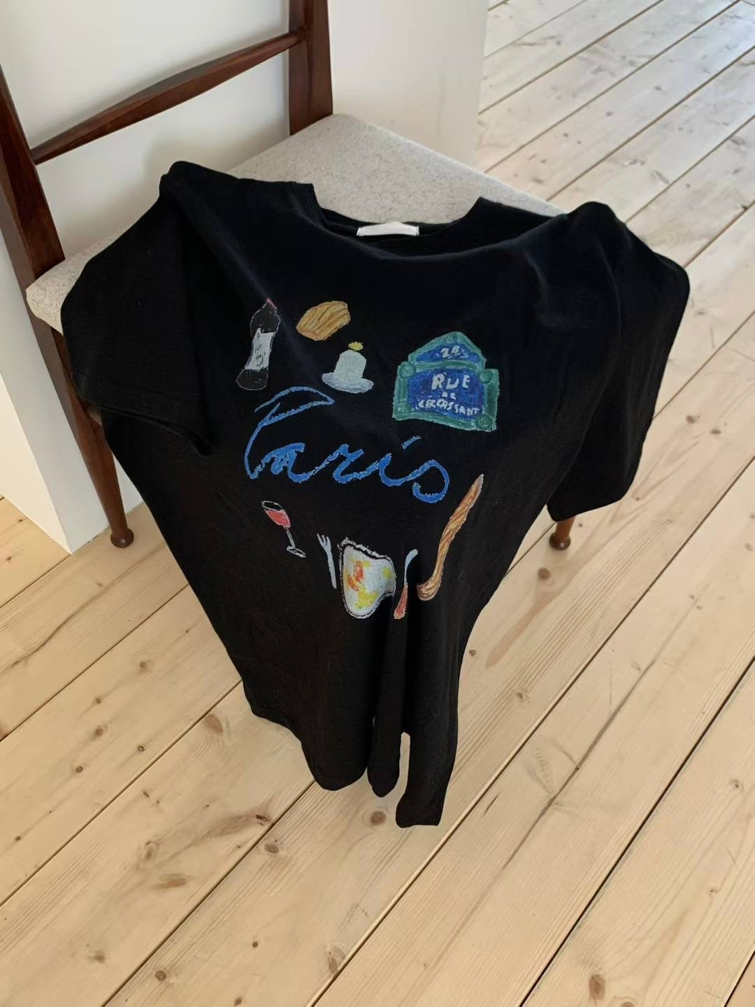 paris tee 🍼 heily picks