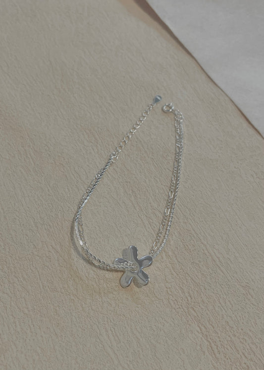 bracelet : 64