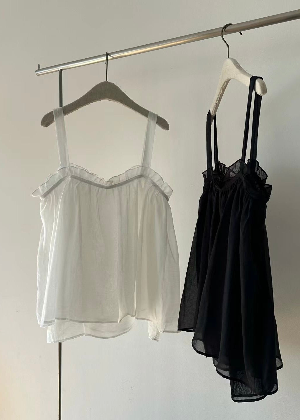 gia vest