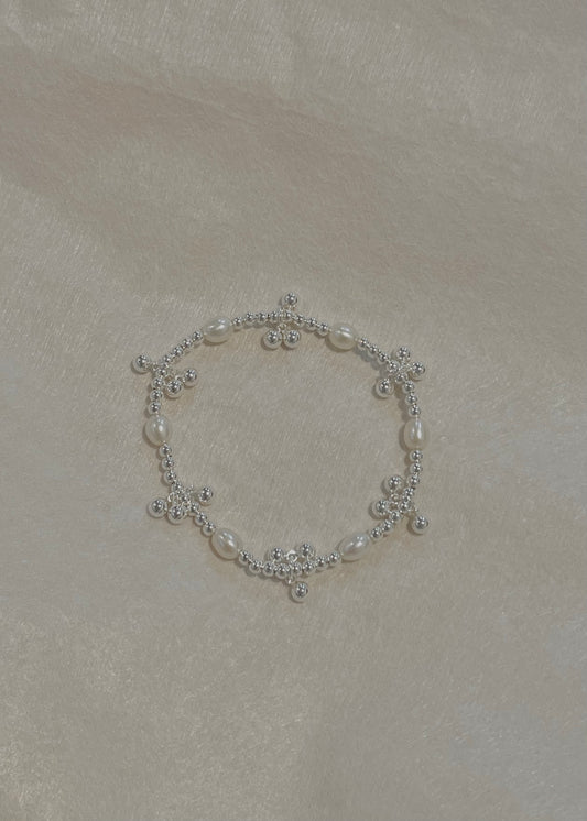 bracelet : 63