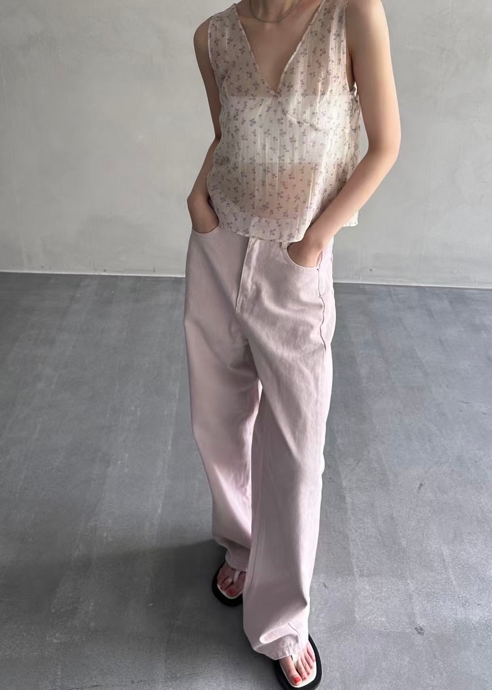 roze pants