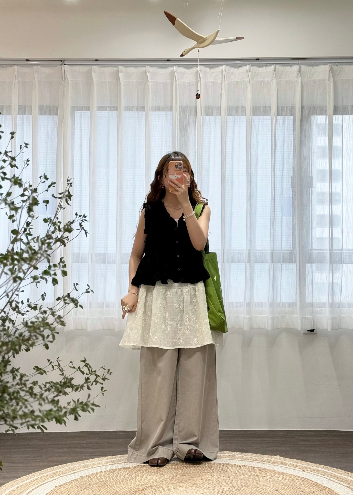 naris vest (must buy!!)