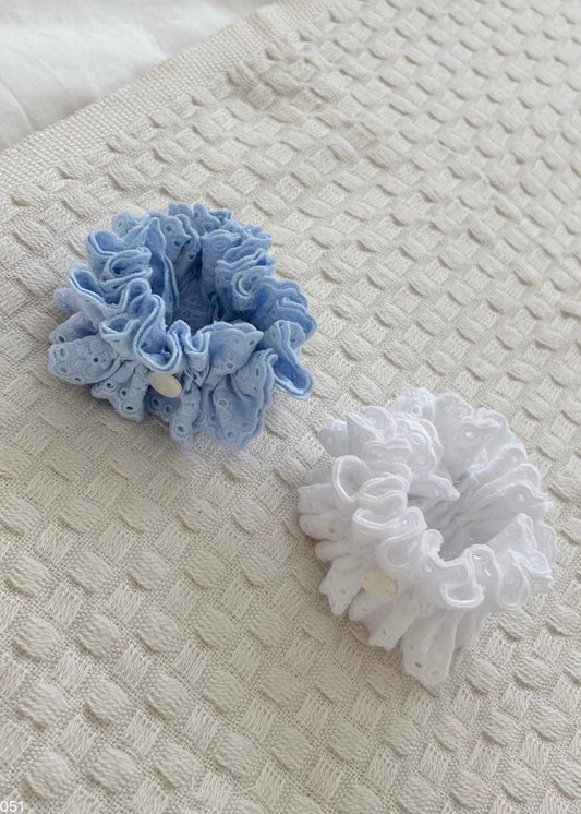 scrunchie:6