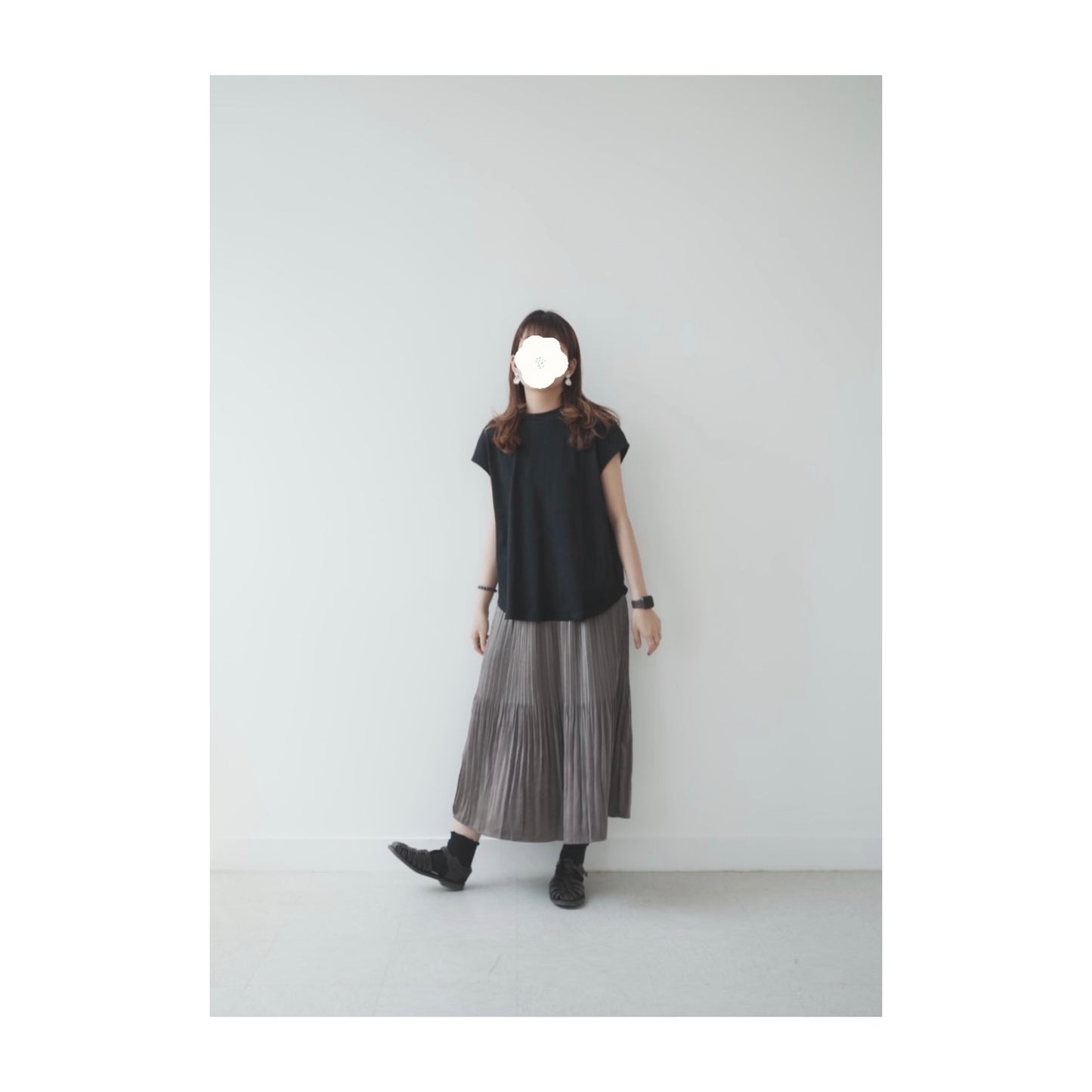 must buyの french sleeve top