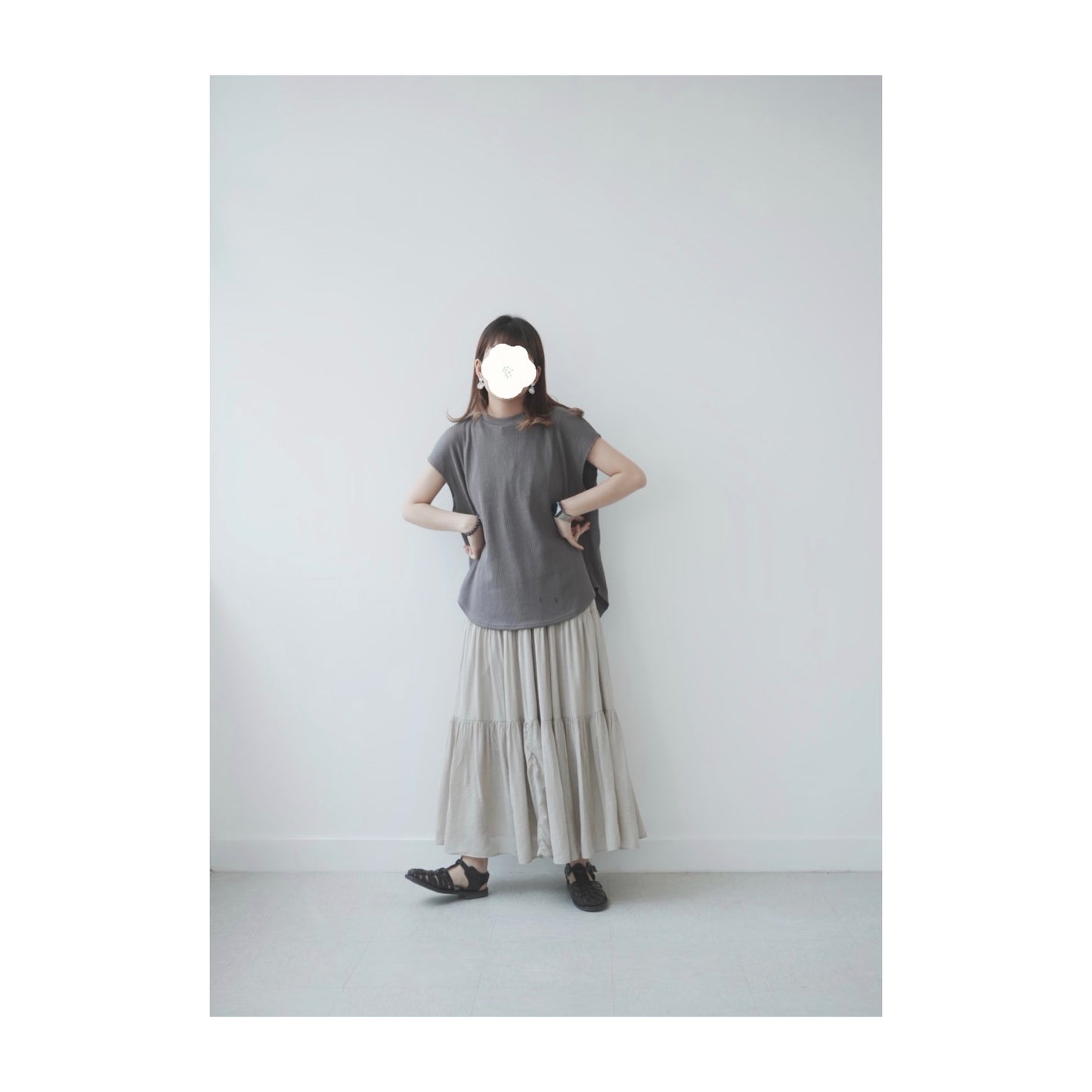 must buyの french sleeve top