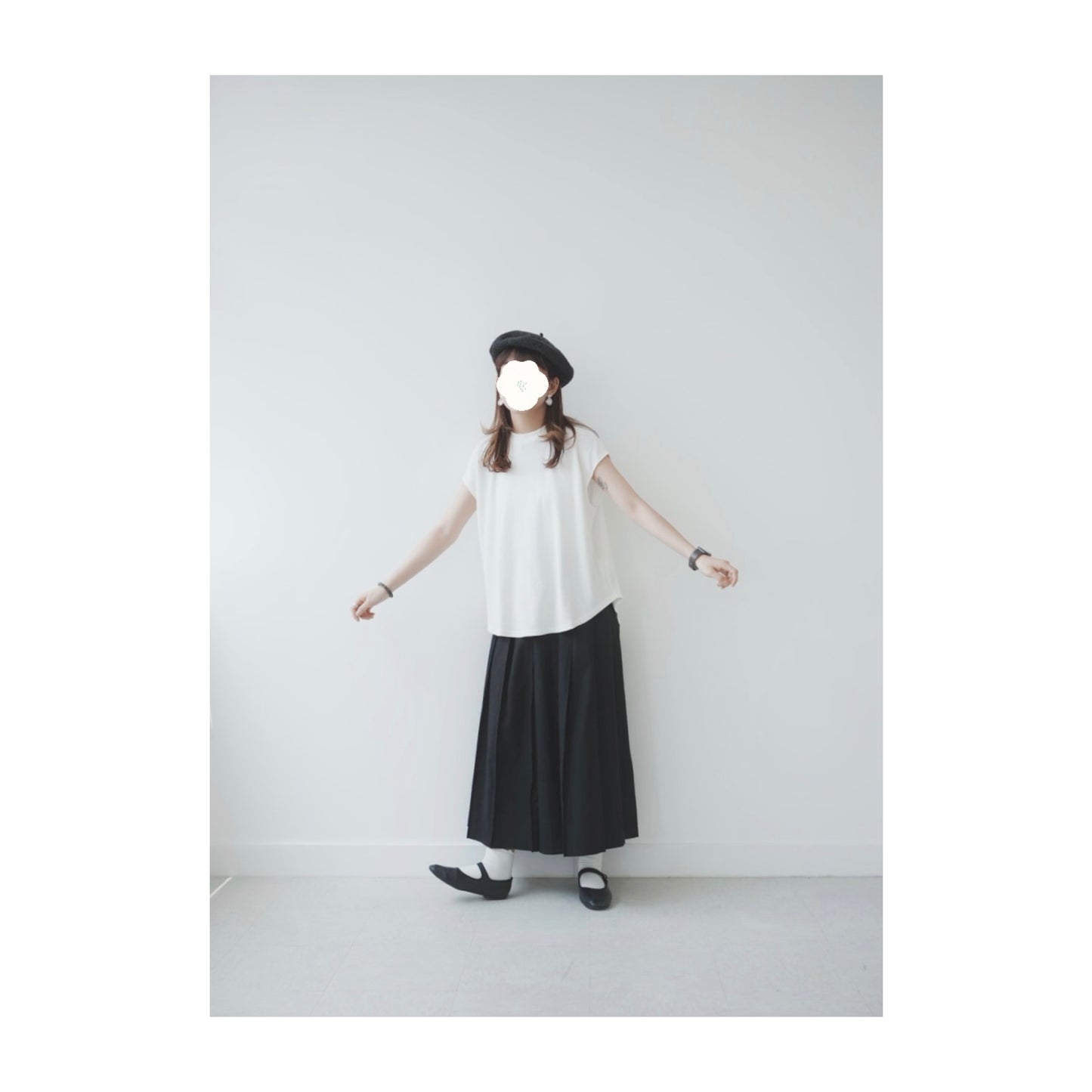 must buyの french sleeve top