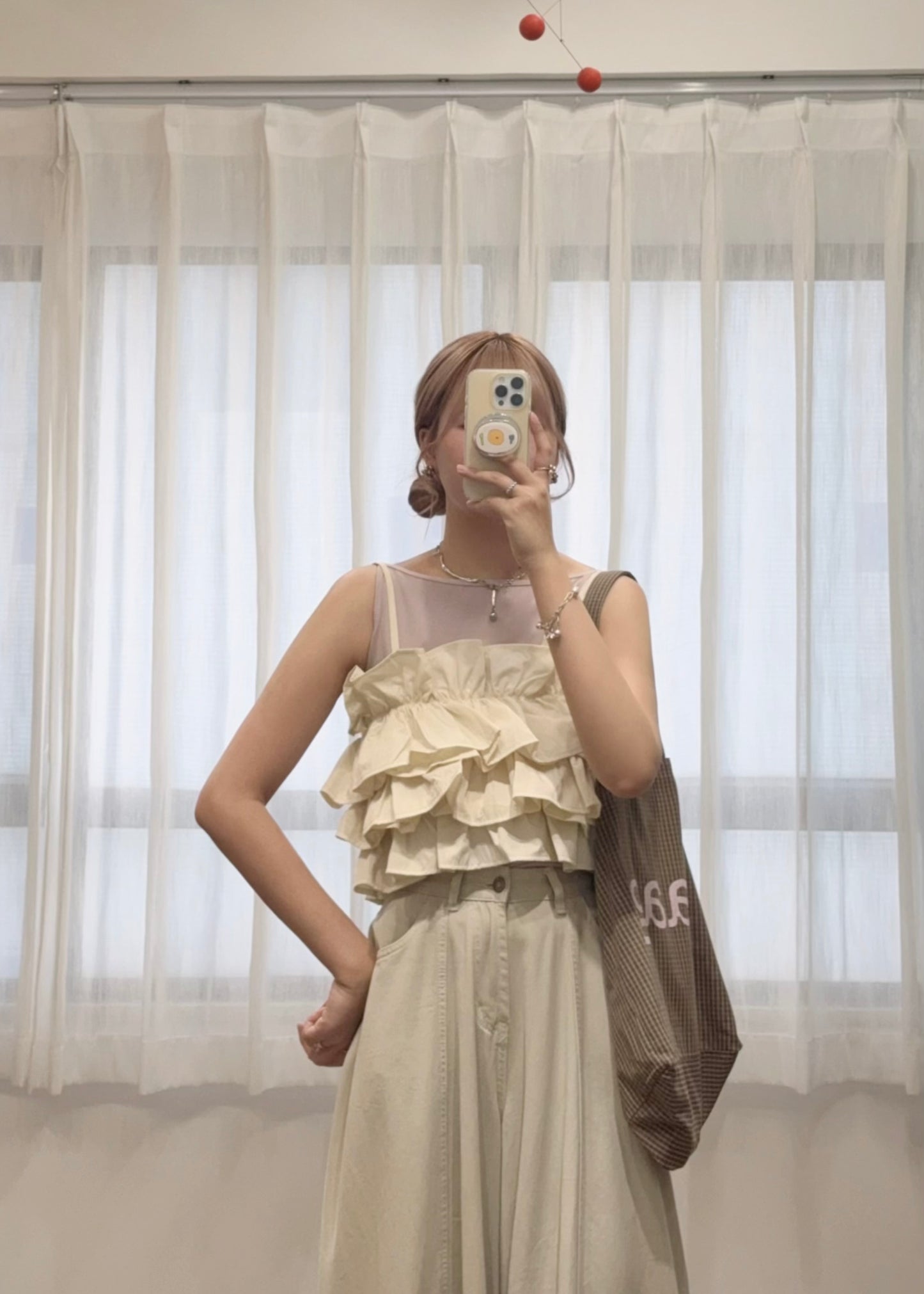 leona vest