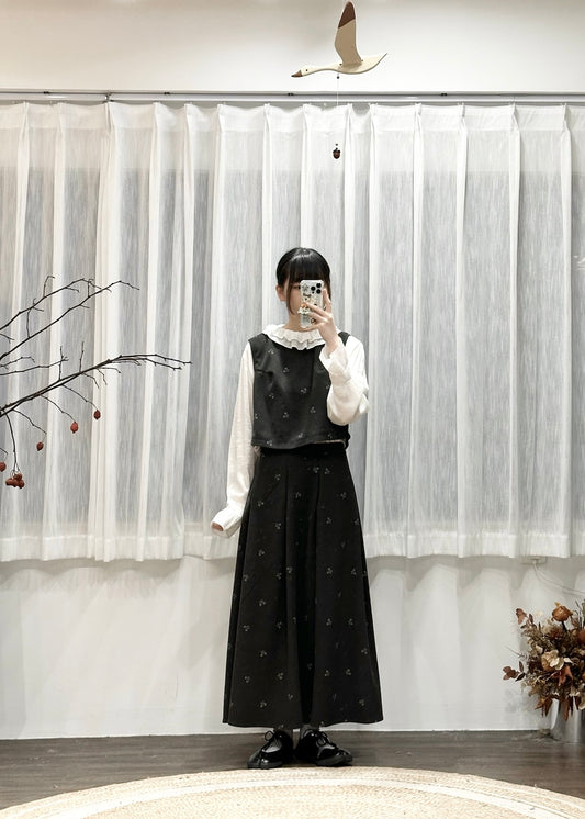 brulee set (vest + skirt)