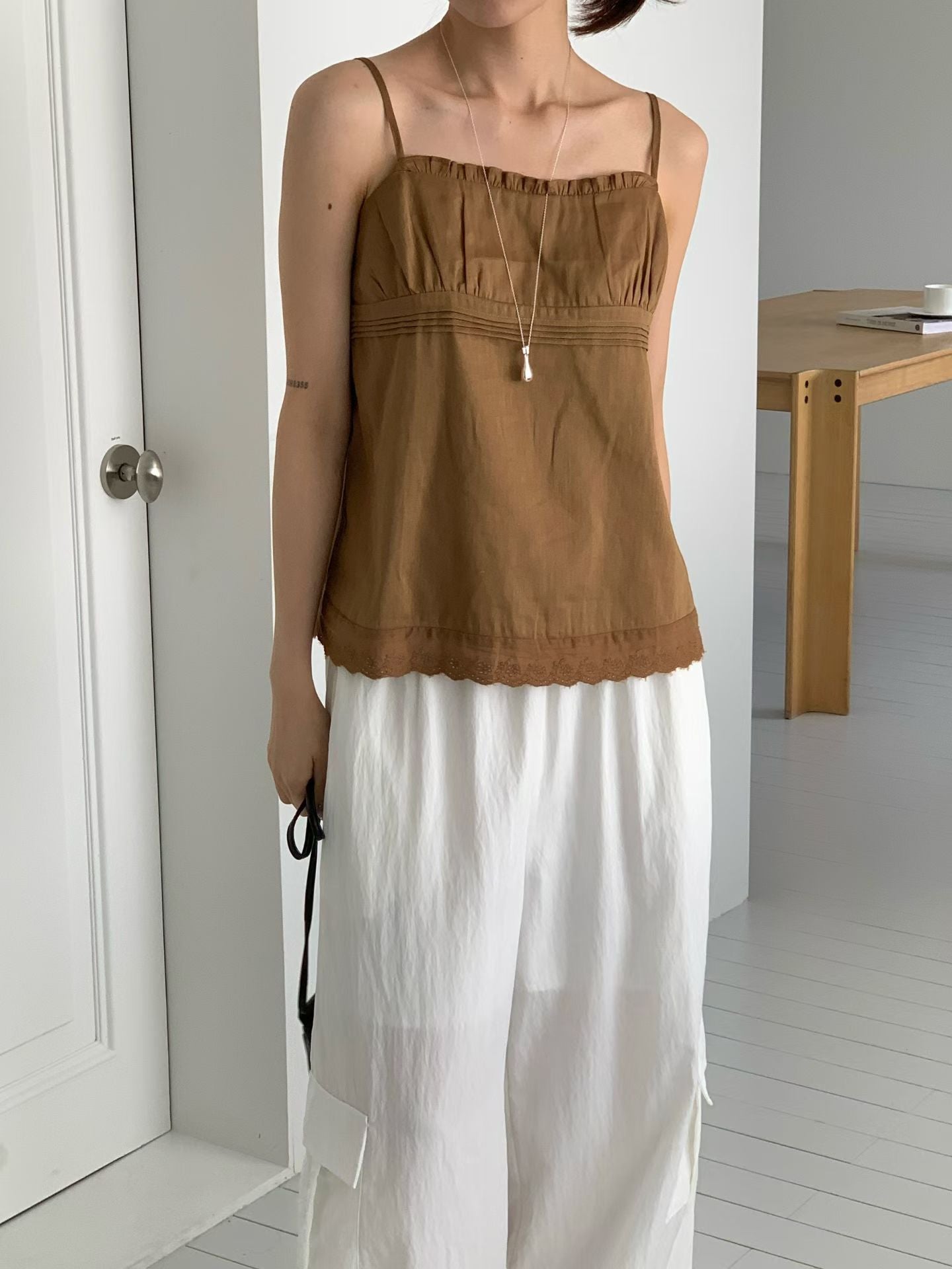 demi vest