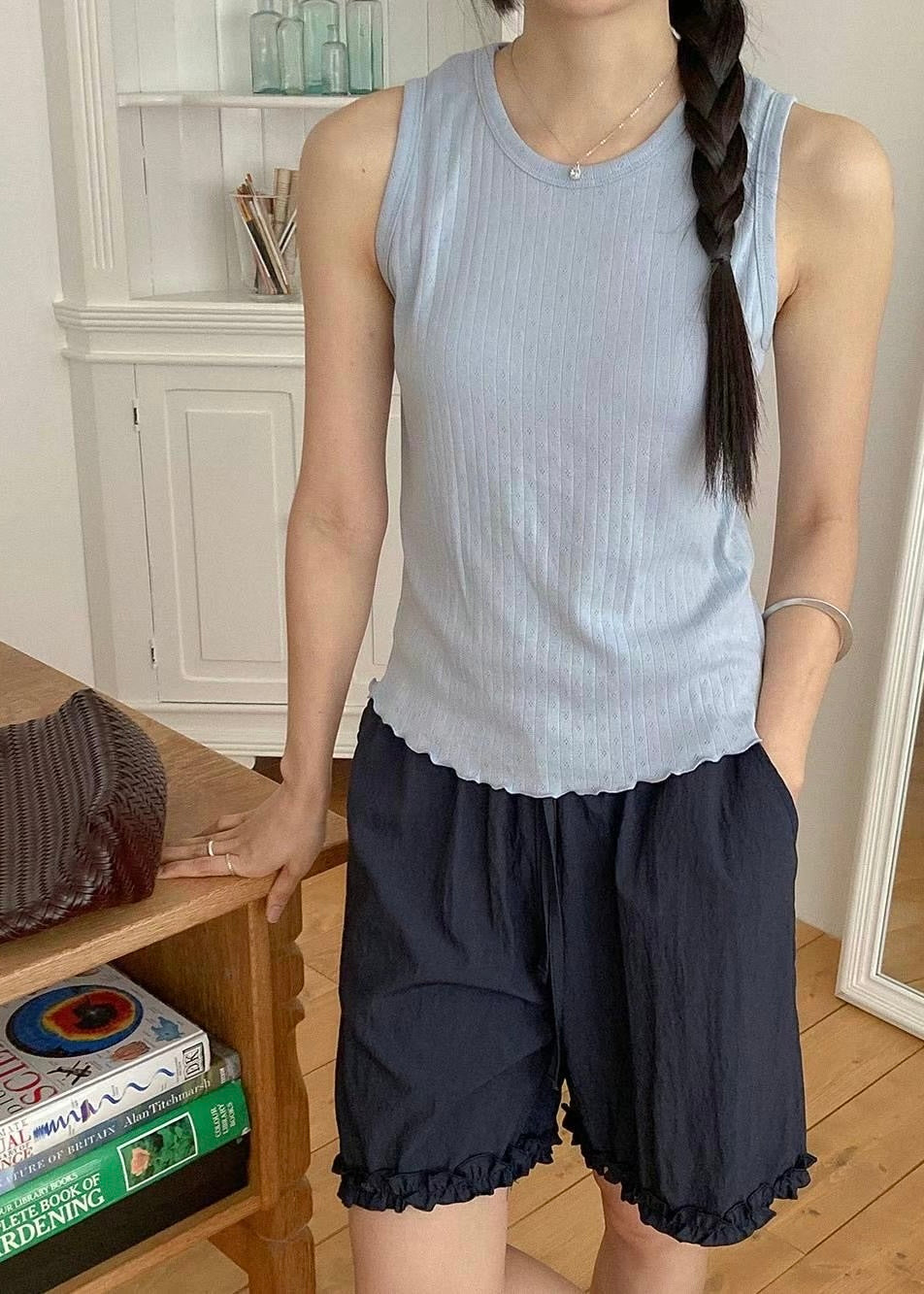 saki vest