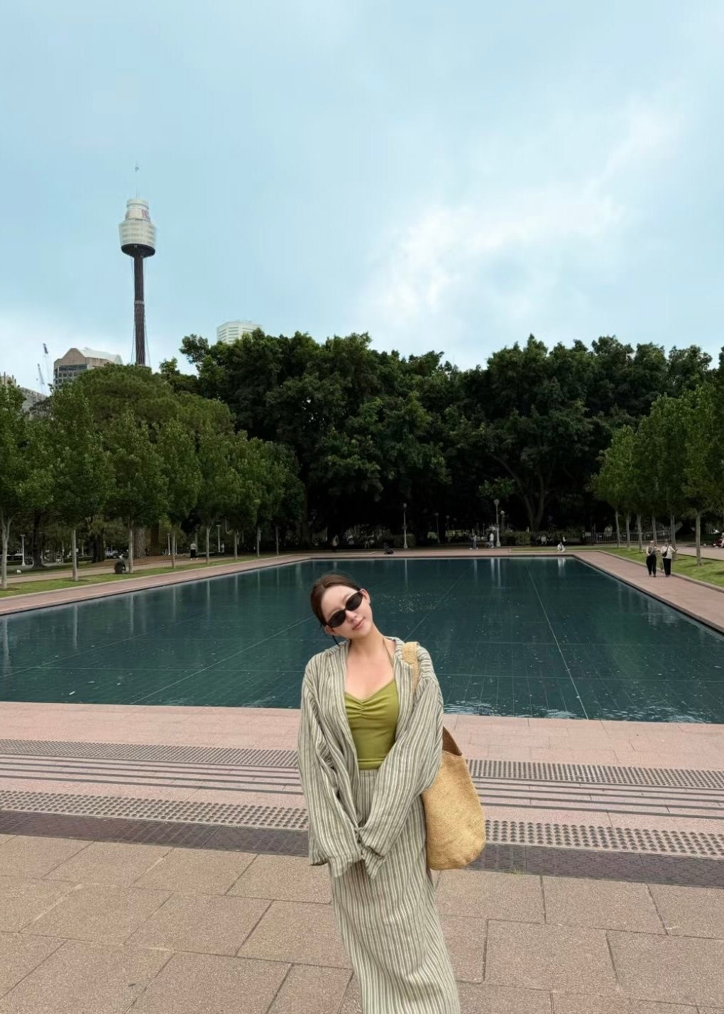 tennis shirt (come back!)