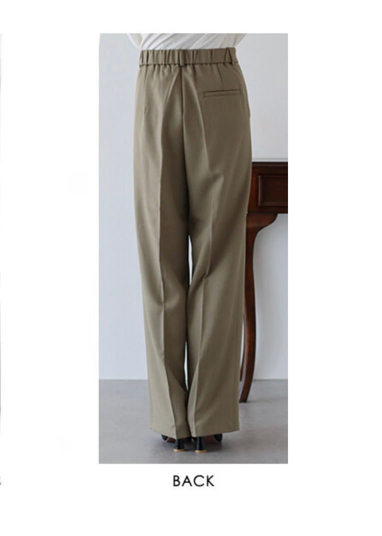 peanut pleated pants