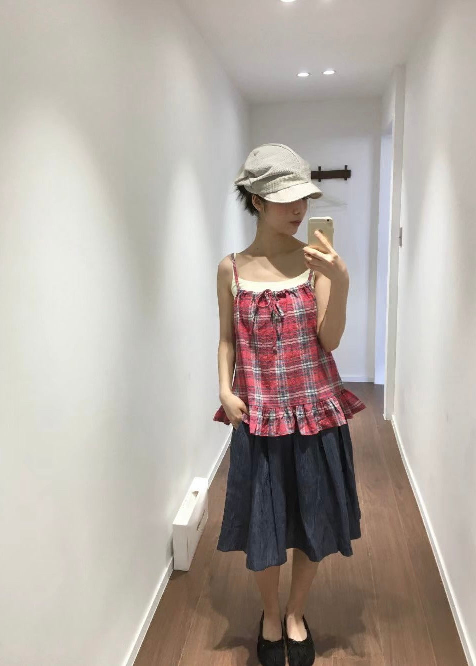 mio vest