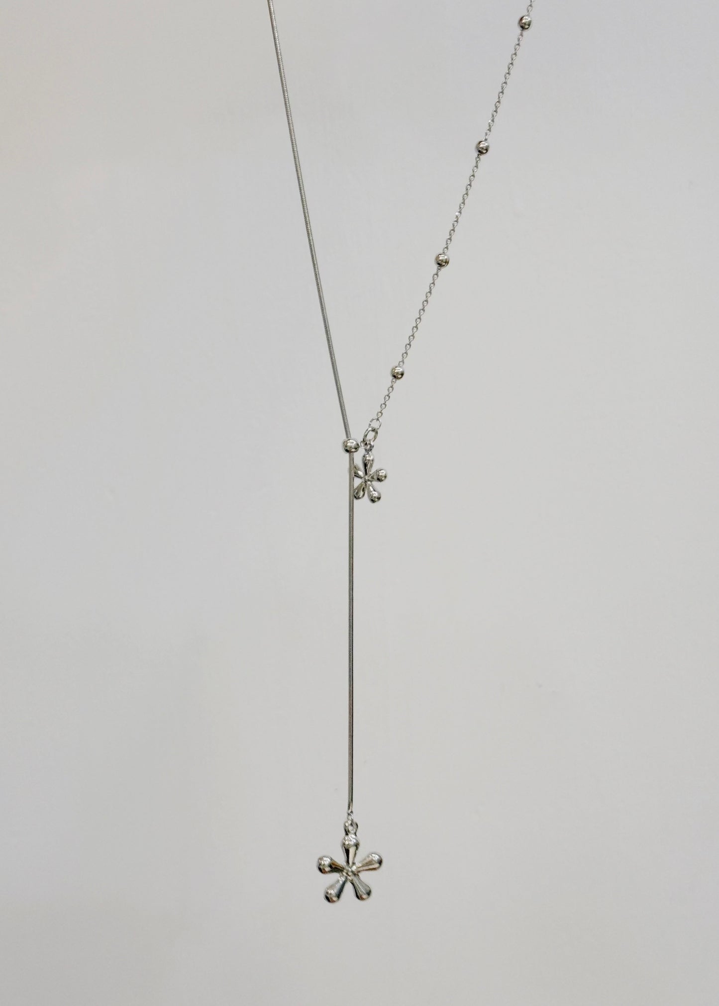 necklace : 56