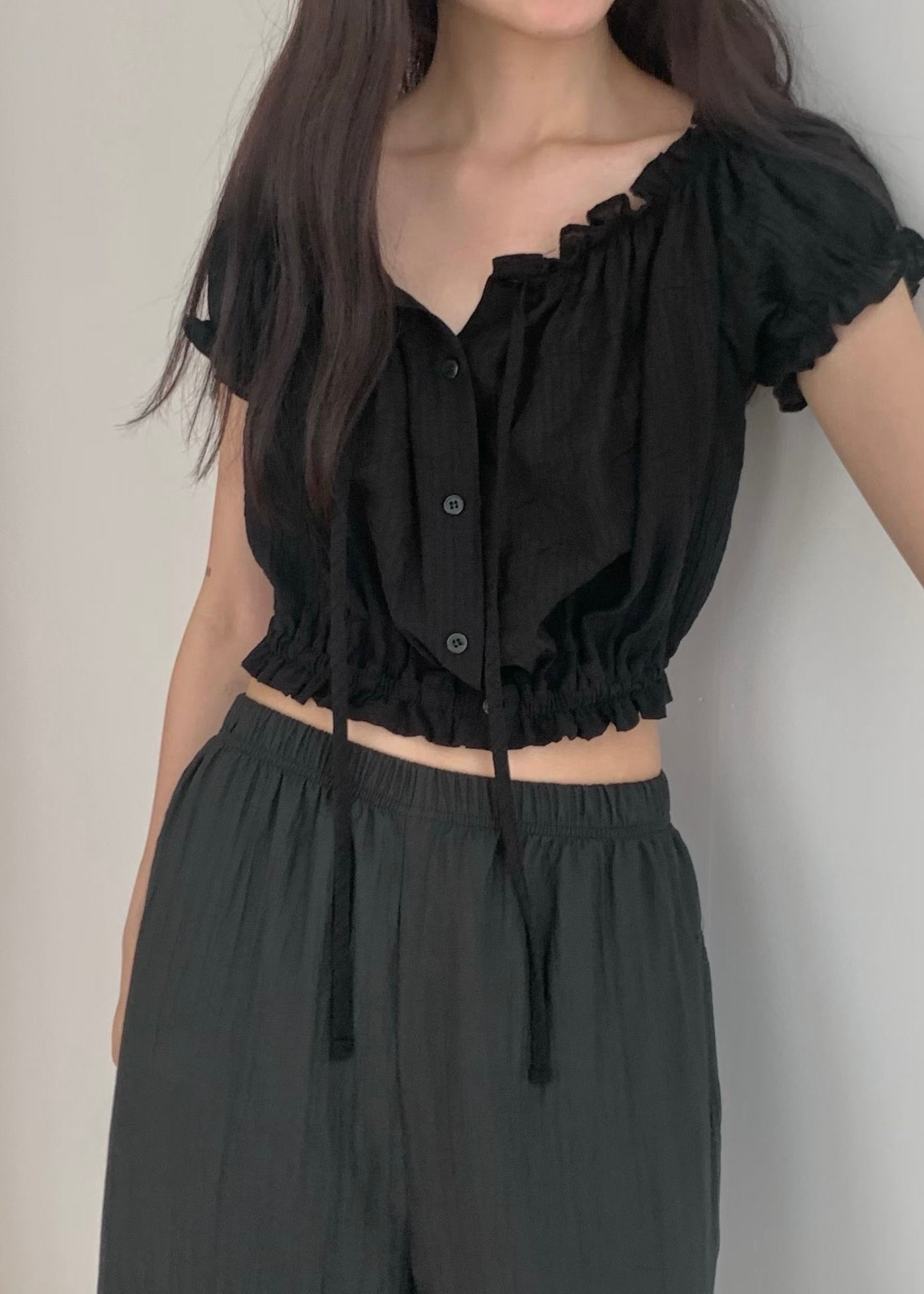 claire top 🍨 must buy!!