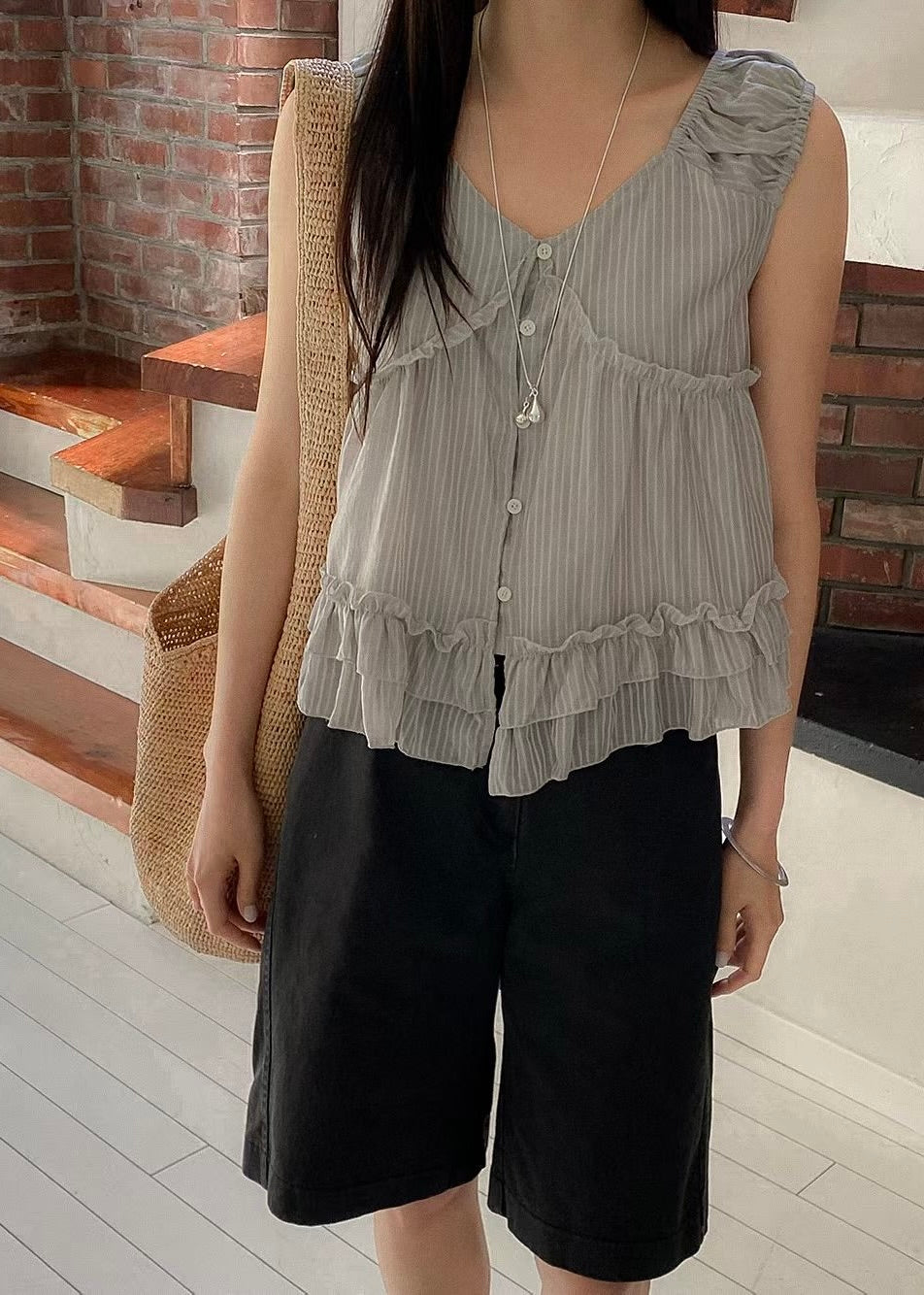 charlotte top 🎐 must buy!!