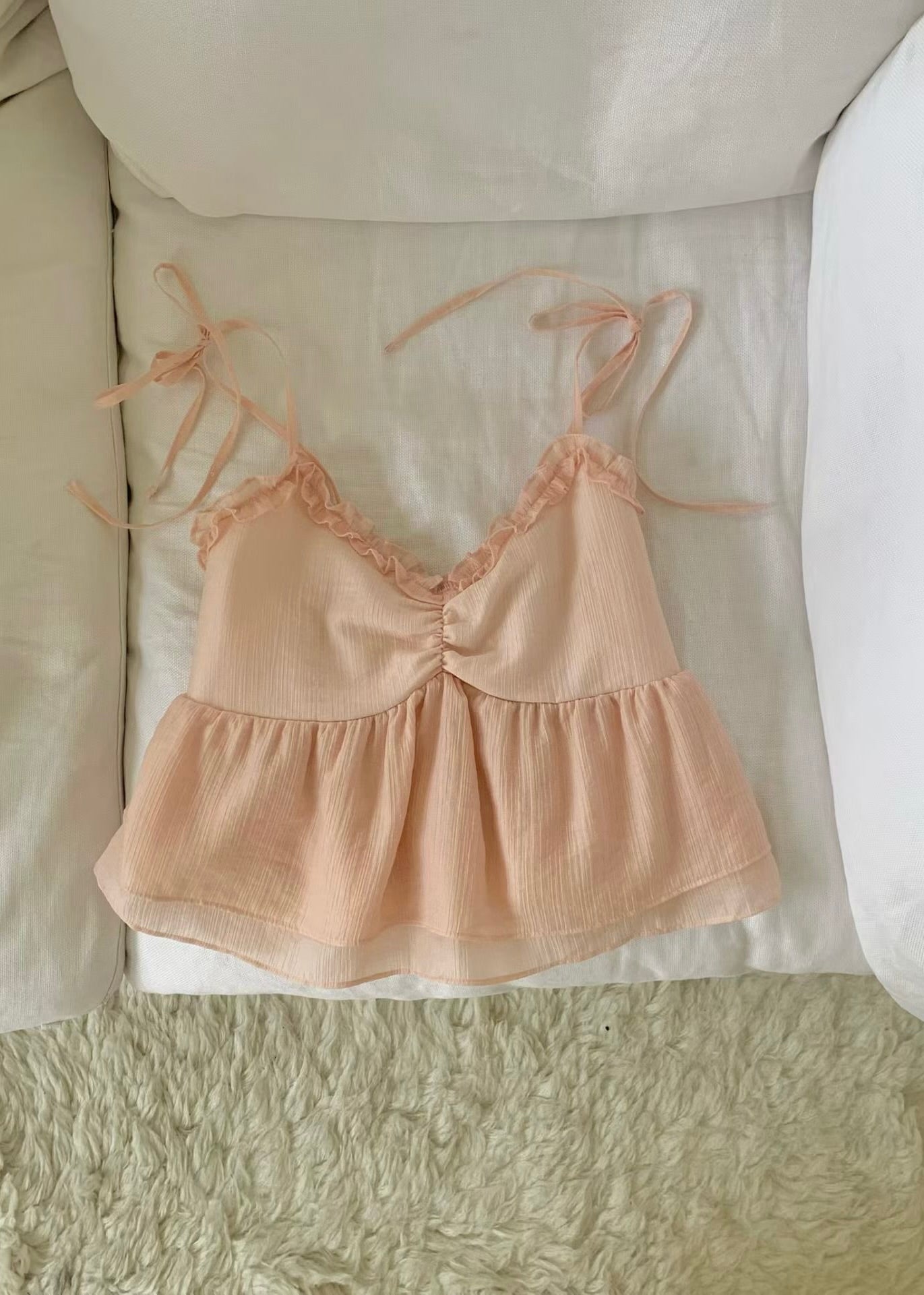 rae vest
