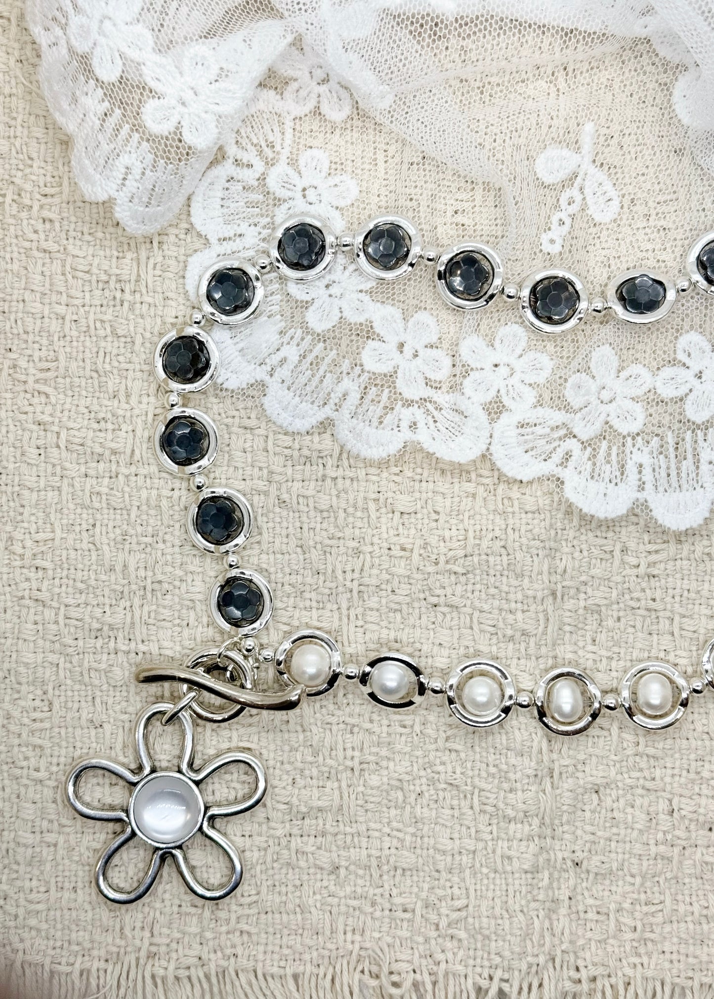 otro acc🪺 peggy necklace