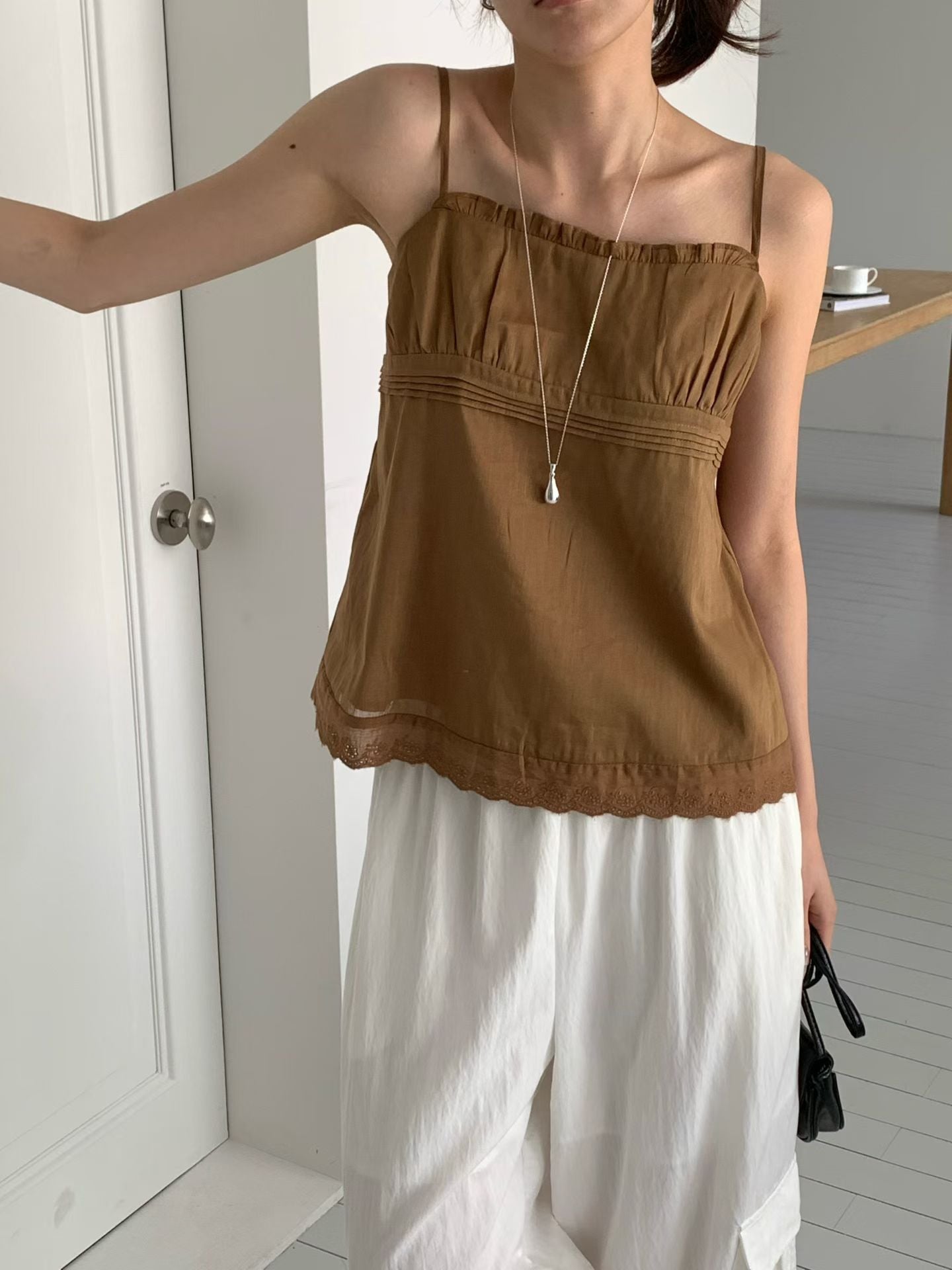 demi vest