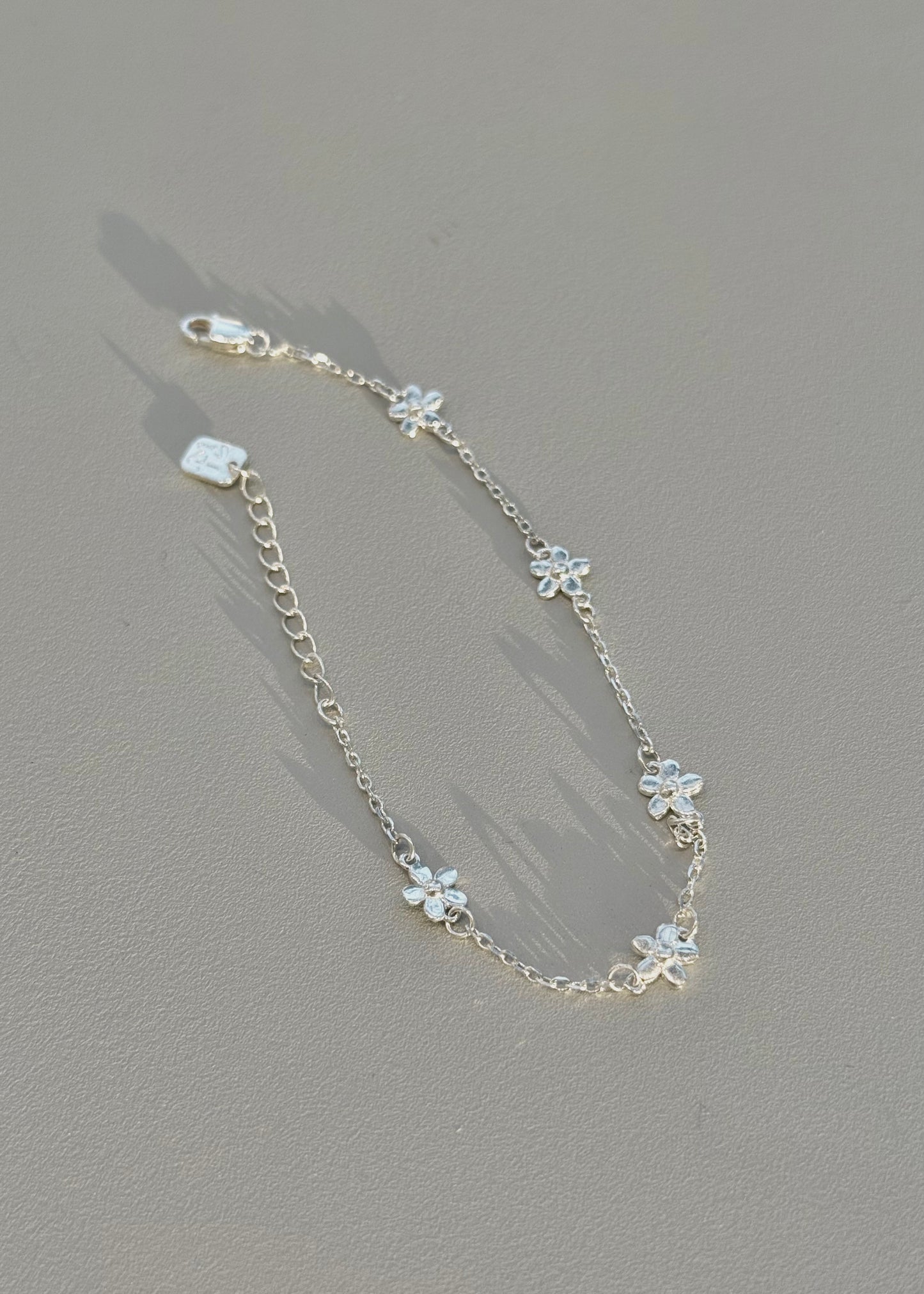 bracelet：19