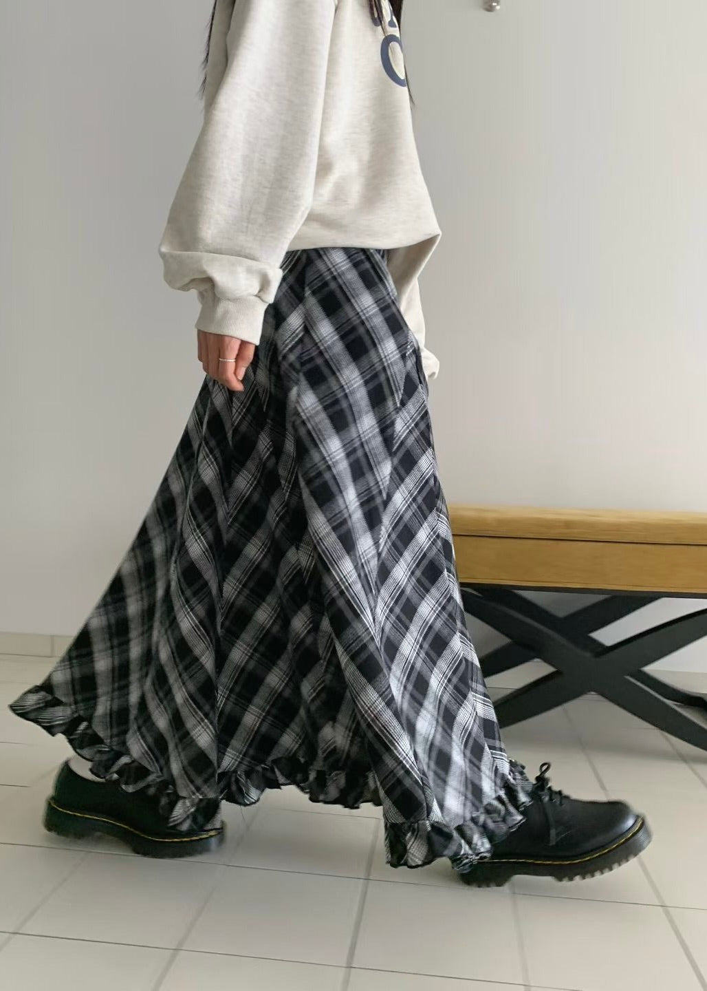 mona skirt ⛲️kira picks