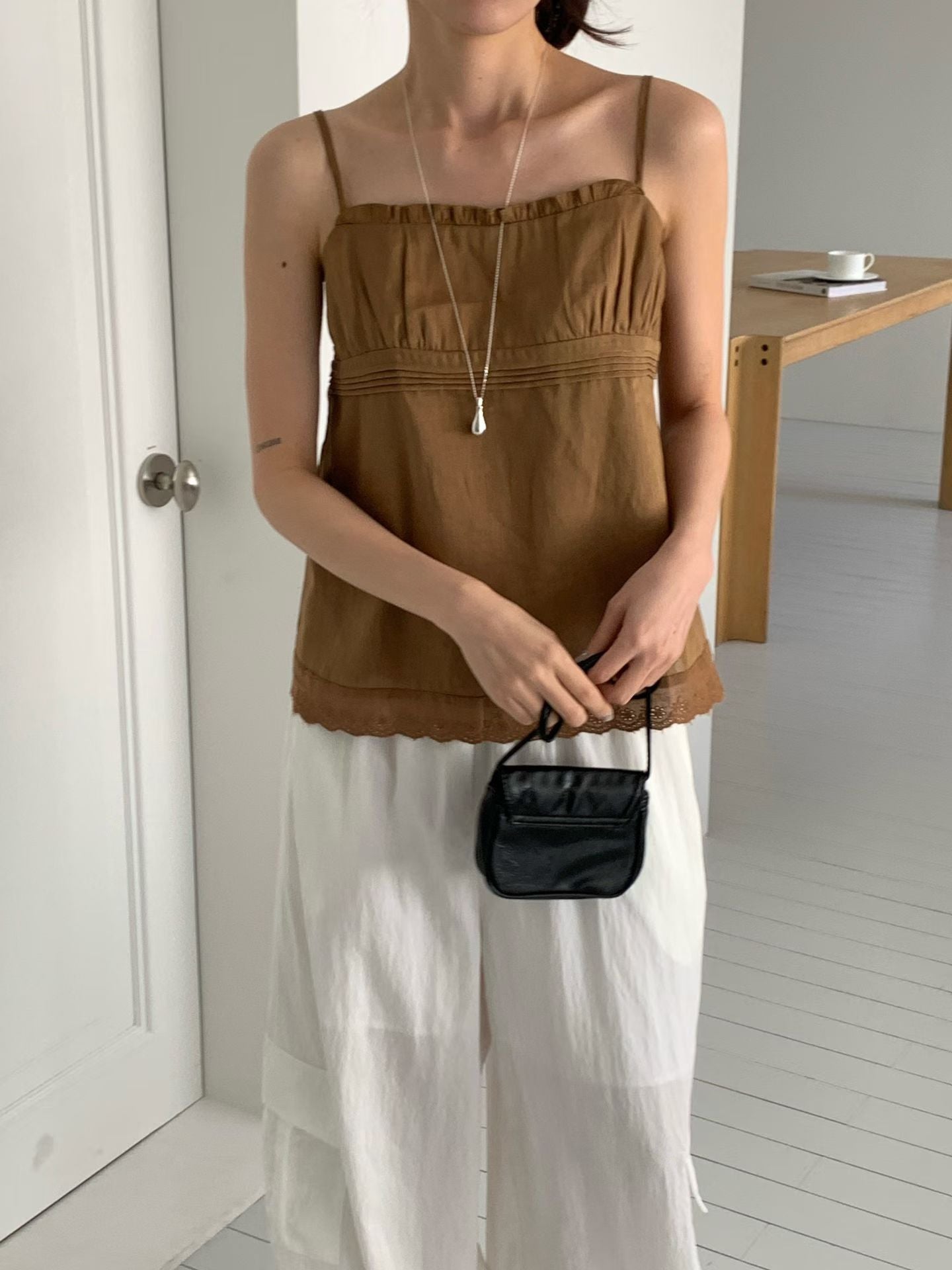 demi vest