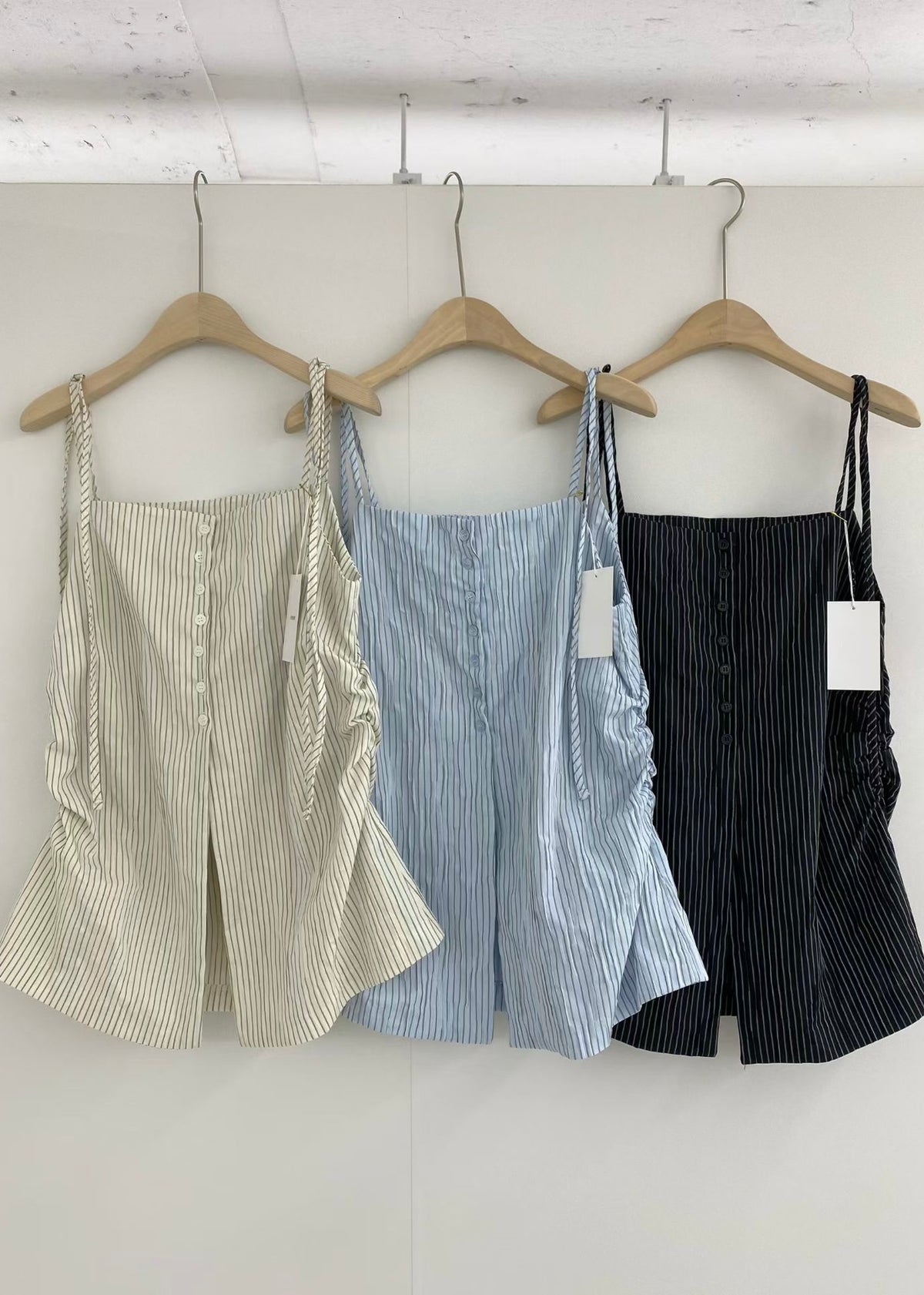 zina vest (must buy!!)