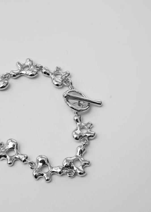 bracelet : 17