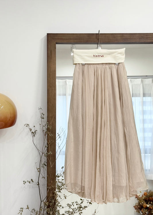 yunci skirt (must buy!)